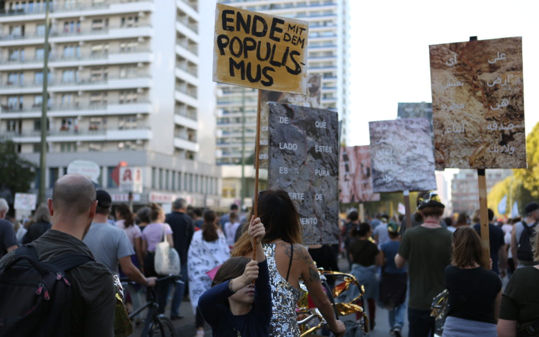 Bündnis #unteilbar erfährt große Resonanz und sieht nach Chemnitz Rechtsstaat gefährdet